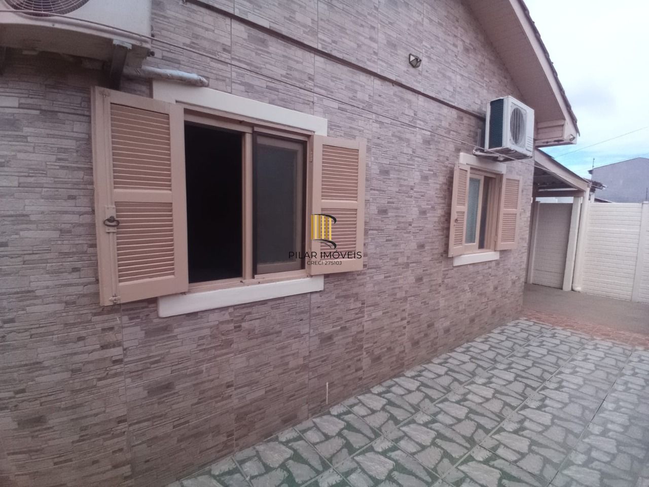Casa no bairro Hípica - 2 dormitórios