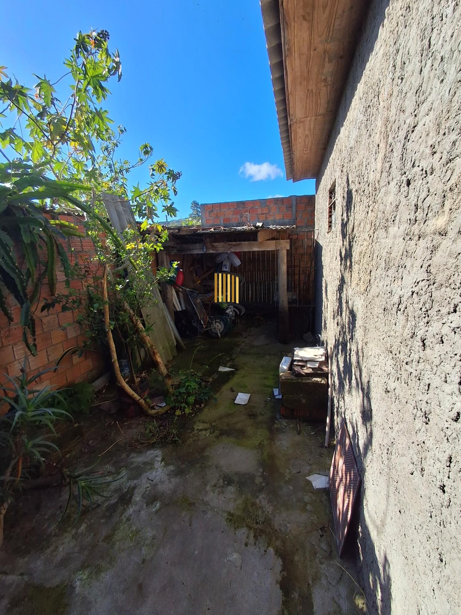 CASA RESTINGA - 3 DORMITÓRIOS