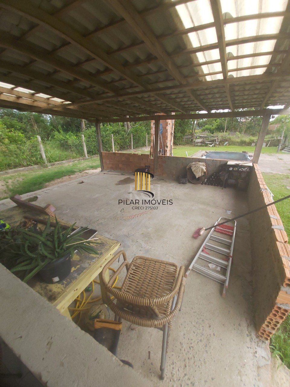 CASA NO TARUMÃ - 2 DORMITÓRIOS