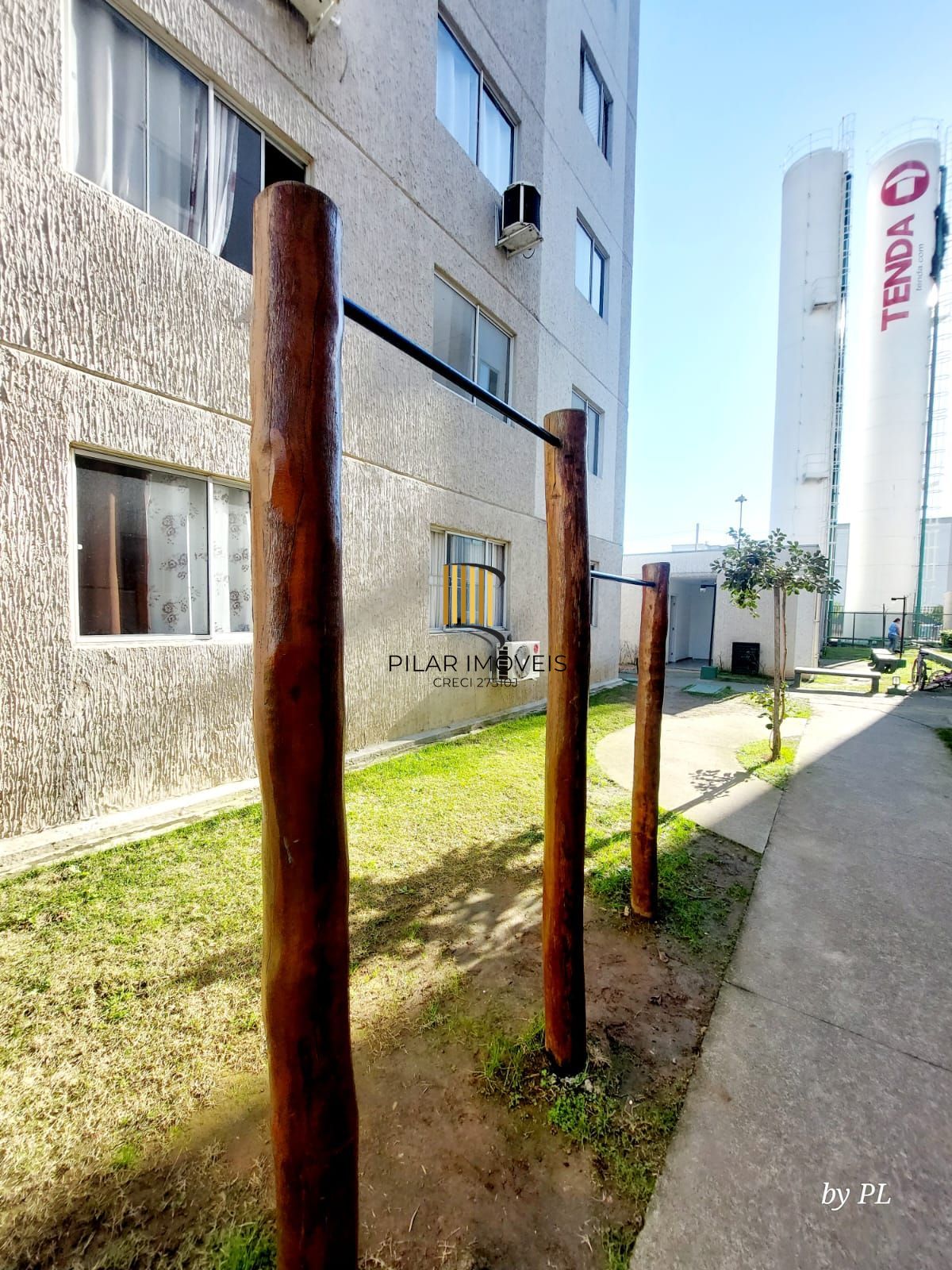Apartamento no bairro Restinga - 2 dormitórios, com 1 de garagem