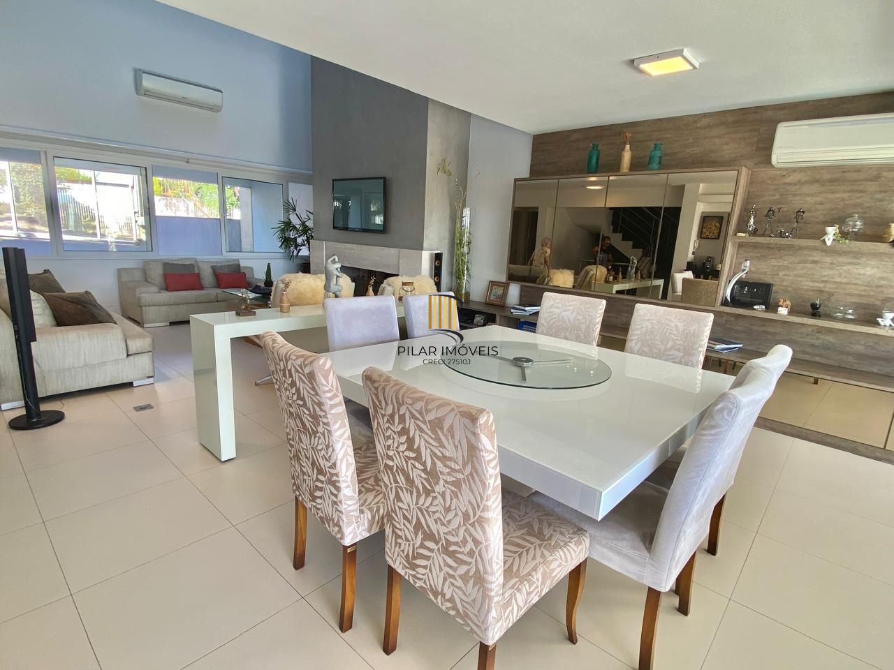 Casa em Ipanema com 4 Dormitórios sendo 3 Suíte