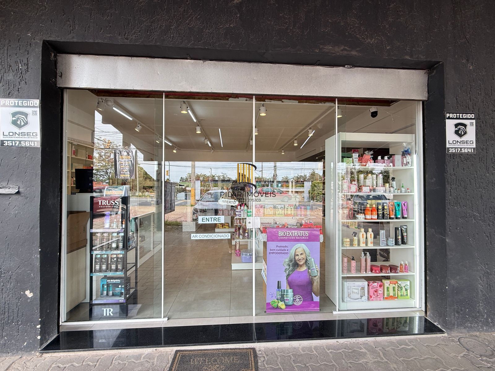 Excelente ponto comercial na hípica