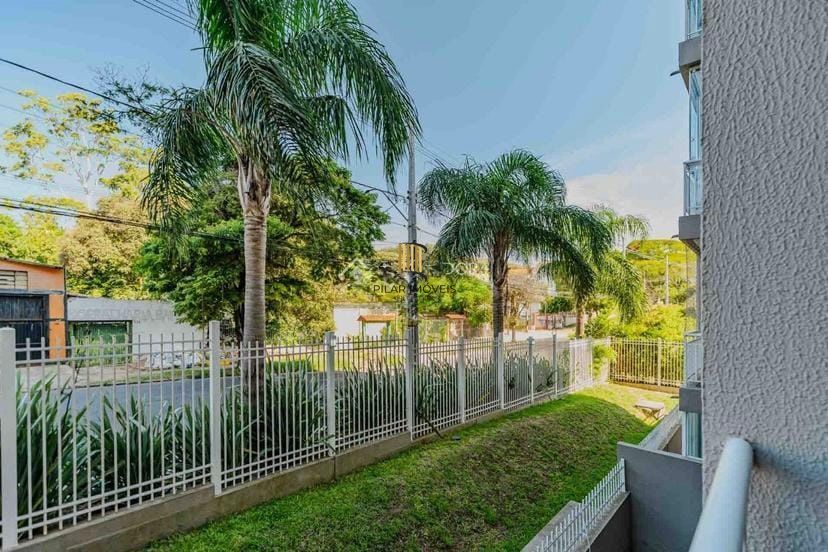 Apartamento no bairro Teresopólis - 2 dormitórios - 1 vaga de garagem