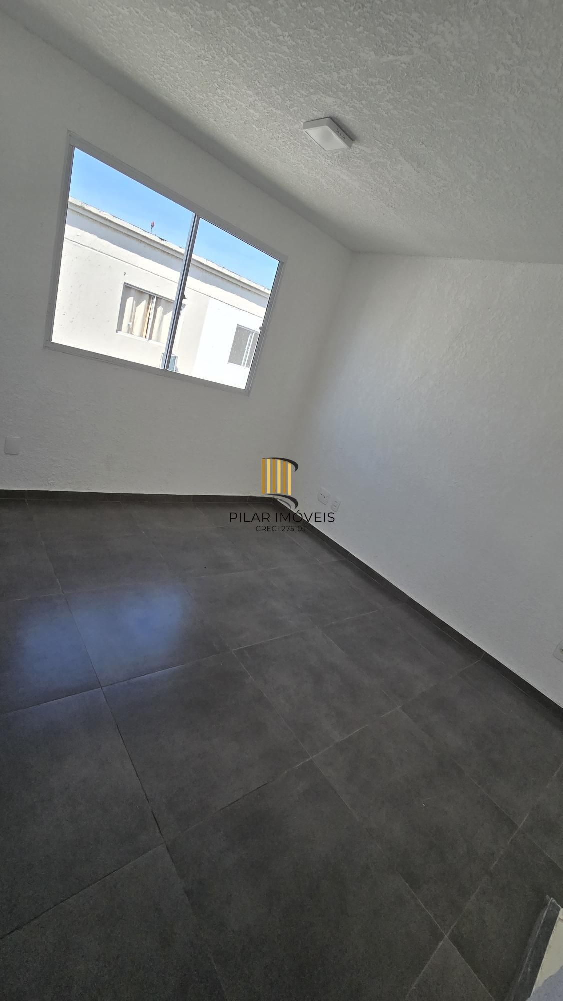 Apartamento no bairro Restinga - 2 dormitórios - 1 vaga