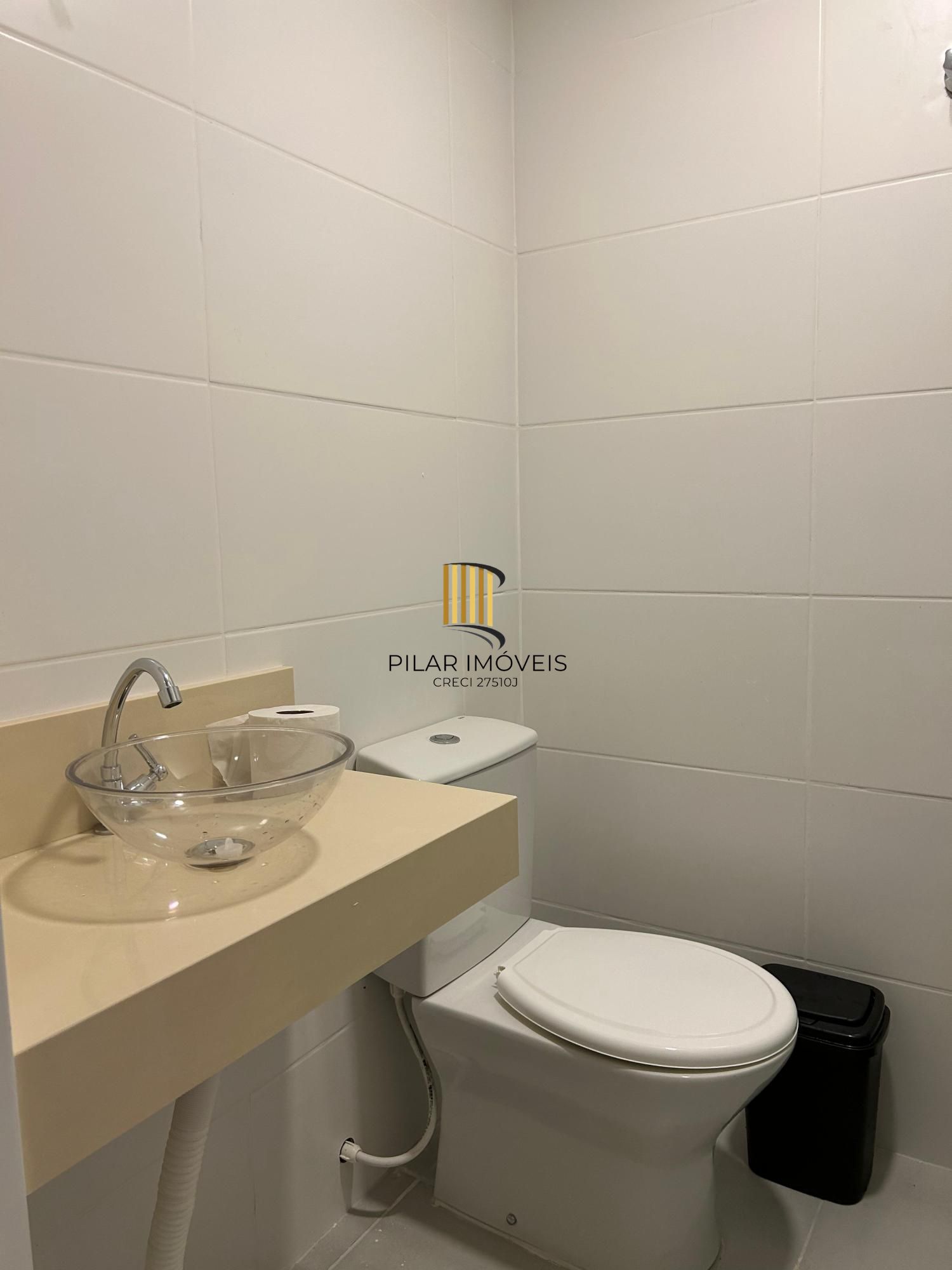 Ótimo apartamento de 3 dormitórios em Capão Novo