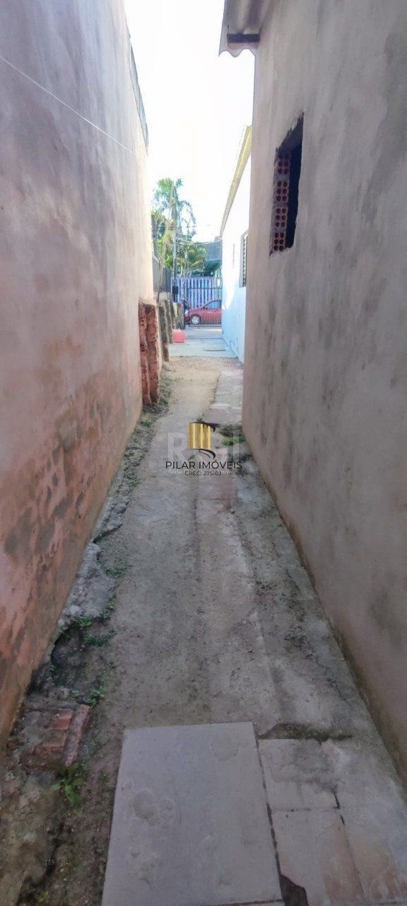 Casa no bairro Restinga - 2 dormitórios