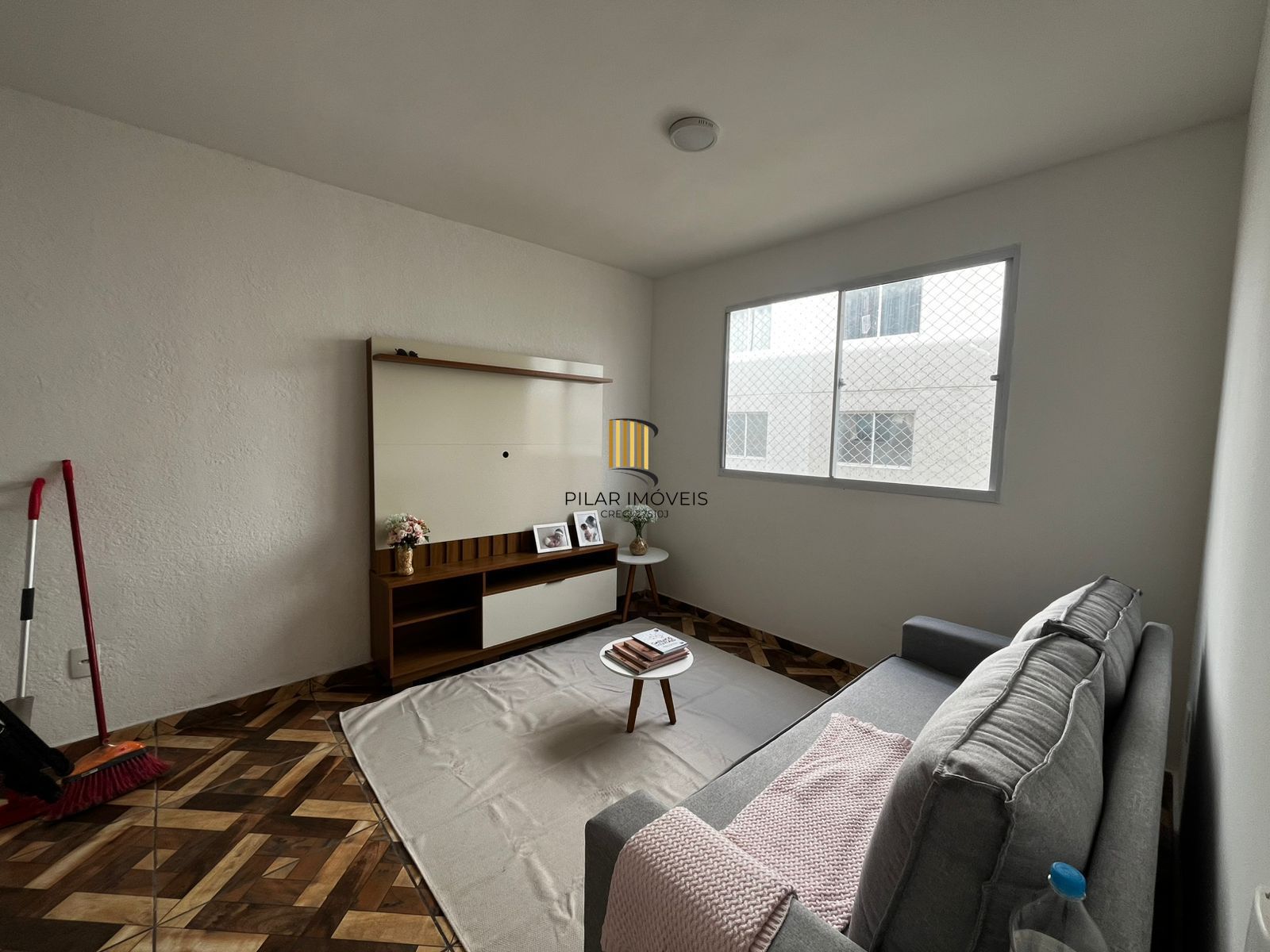 Apartamento 2 dormitório - 1 vaga de garagem - Bairro Restinga