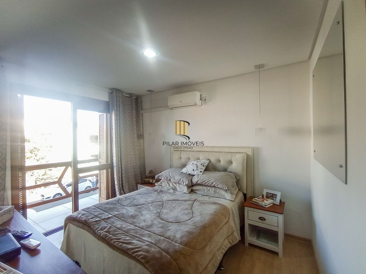 Casa no bairro Hípica - 3 dormitórios