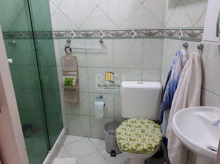Casa com 4 dormitórios no bairro Vila Nova