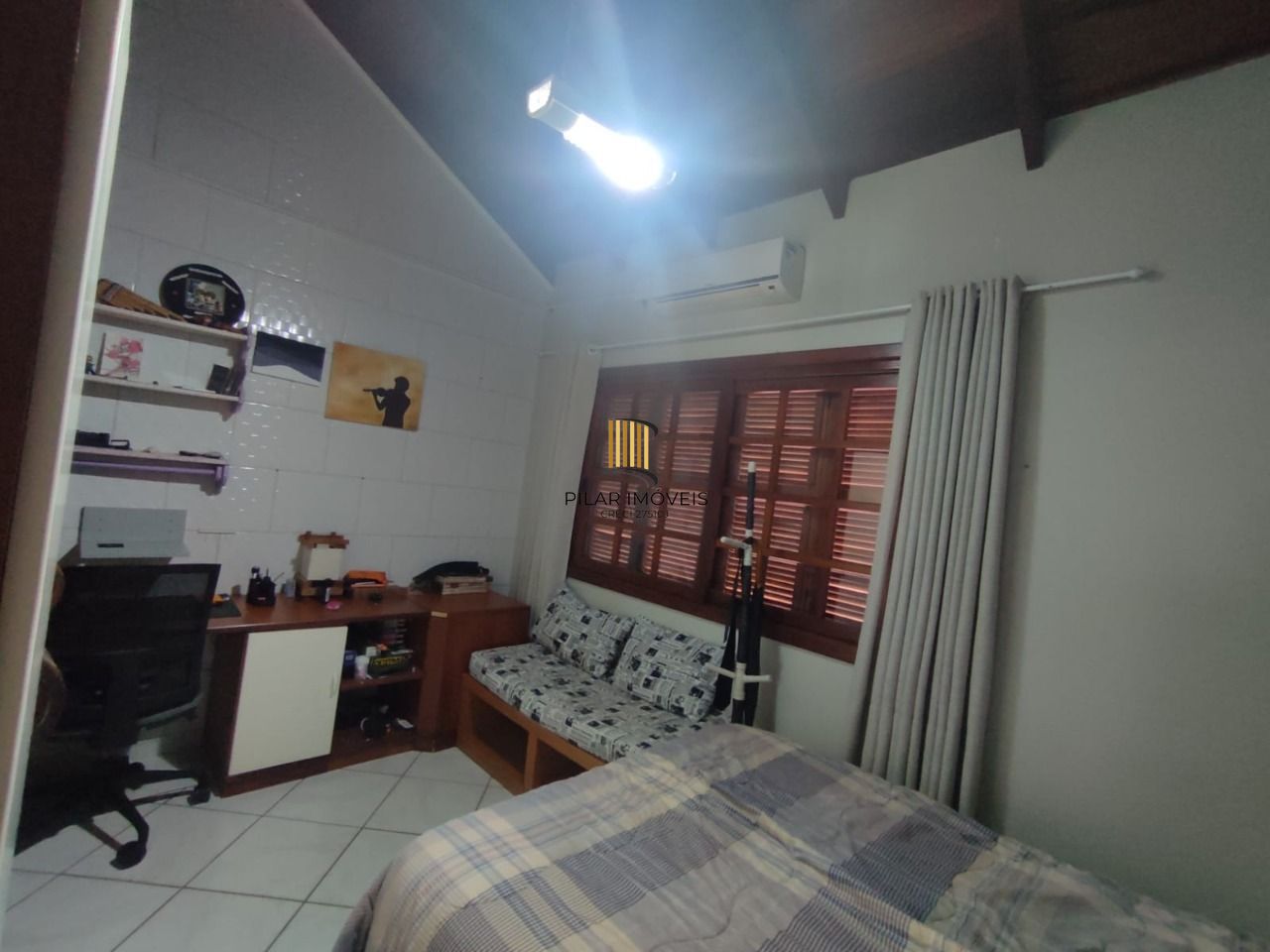 Casa no bairro Hipica - 3 dormitórios