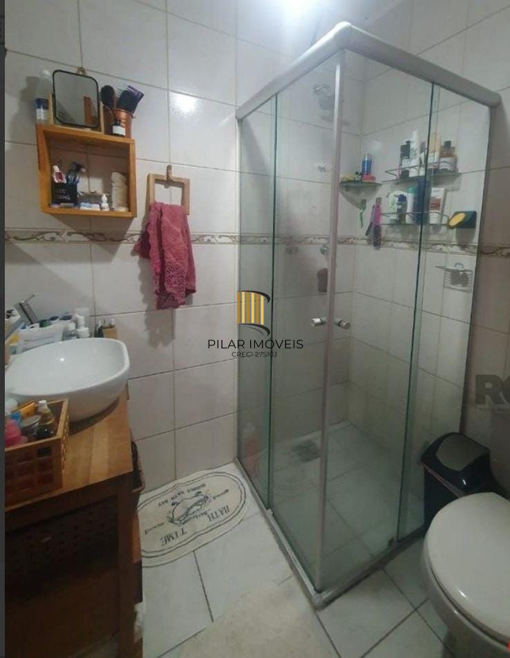 Casa em condomínio - 3 dormitórios