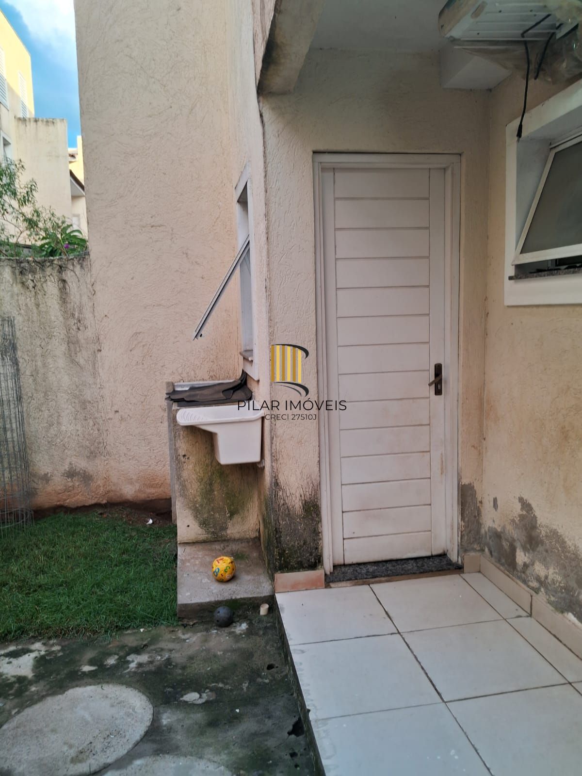 Casa de condomínio 2 dormitórios- Aberta Dos Morros