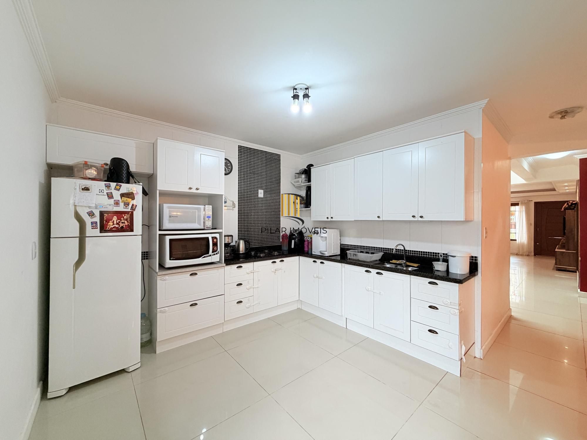 Casa de 2 dormitórios na hípica