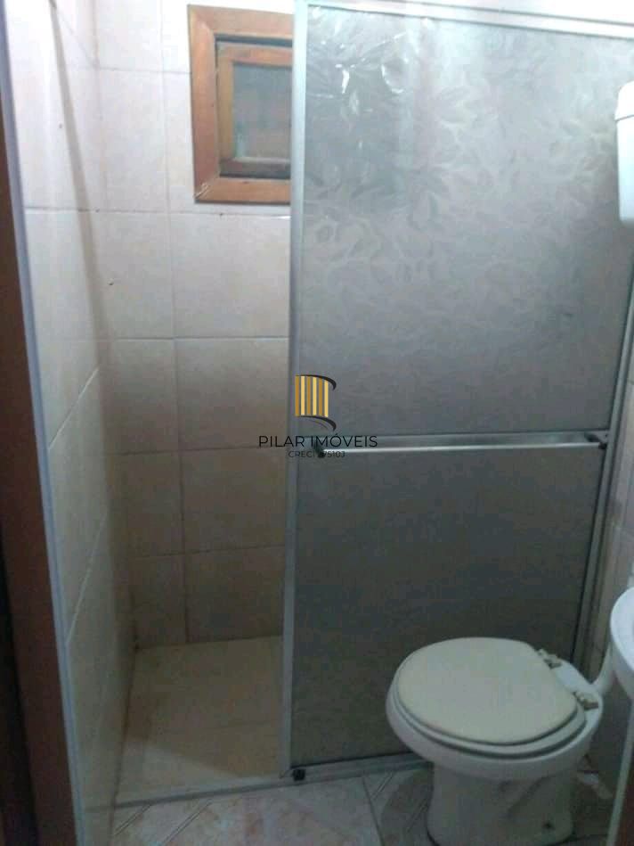 Casa no bairro Hípica - 2 dormitórios