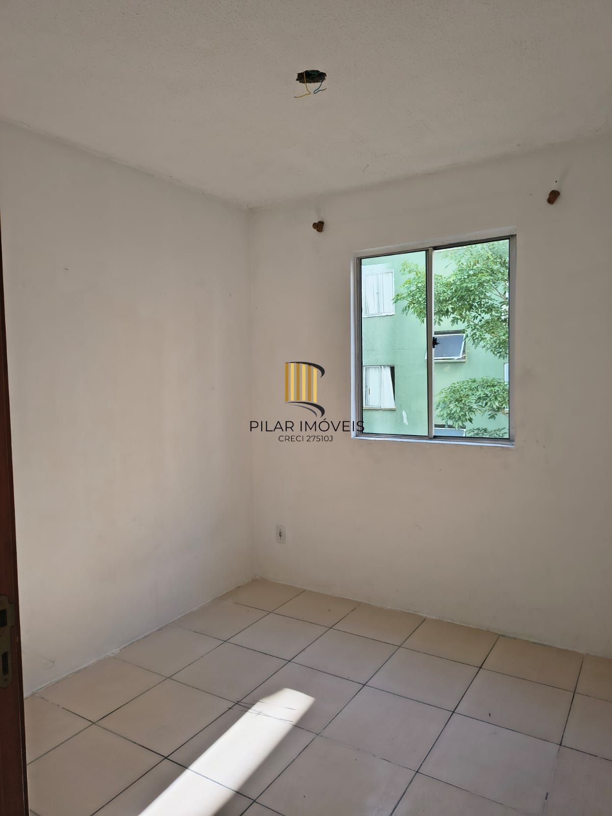 Apartamento no bairro Restinga - 2 dormitórios - 1 vaga de garagem