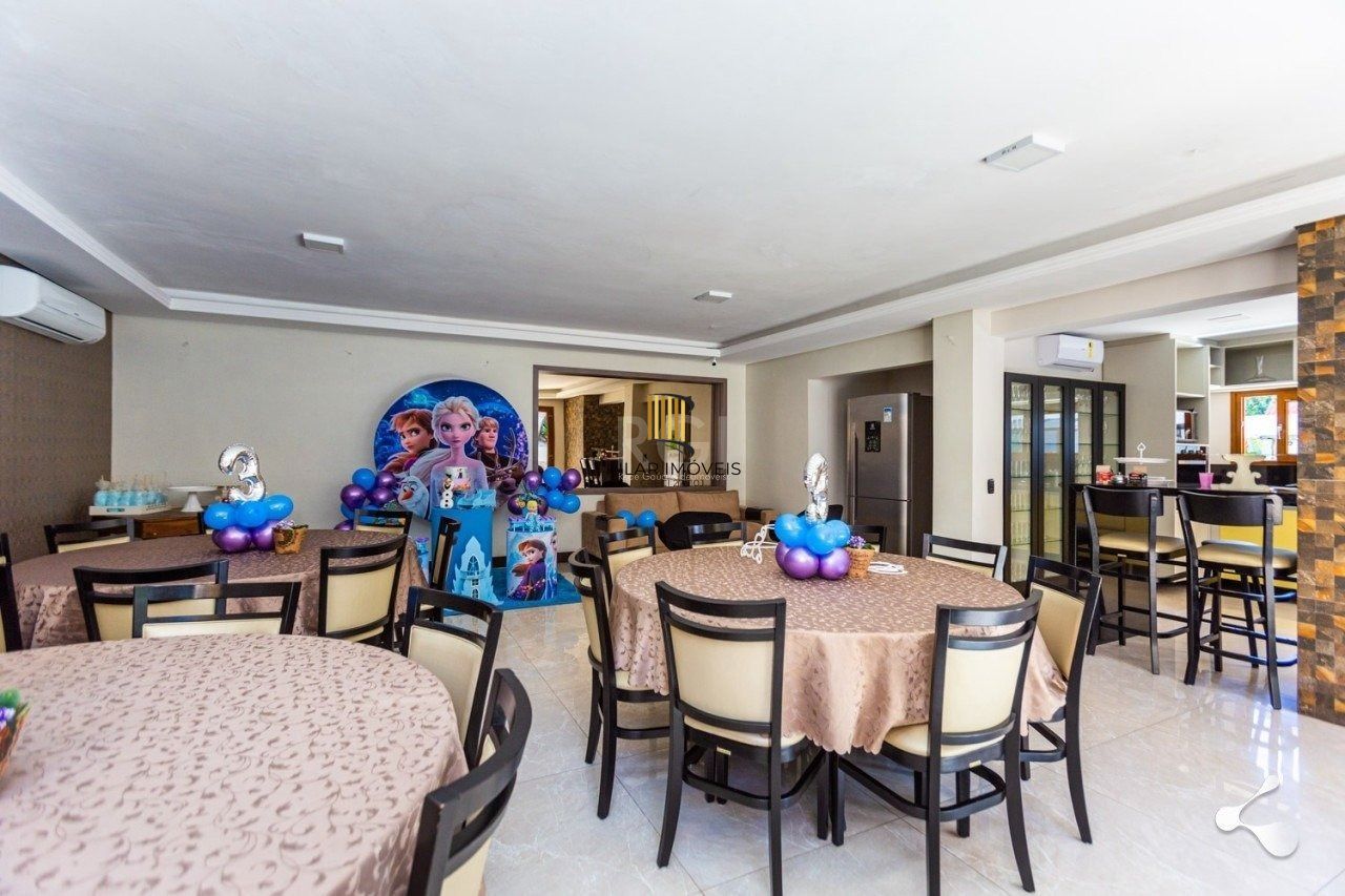 Apartamento no bairro Ipanema - 3 dormitórios - 1 suíte