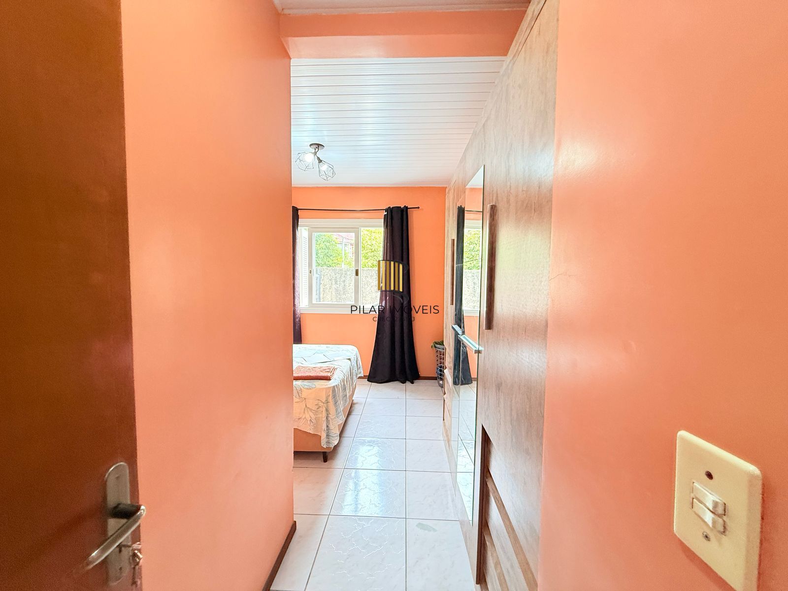 Casa no bairro Hípica - 2 dormitórios