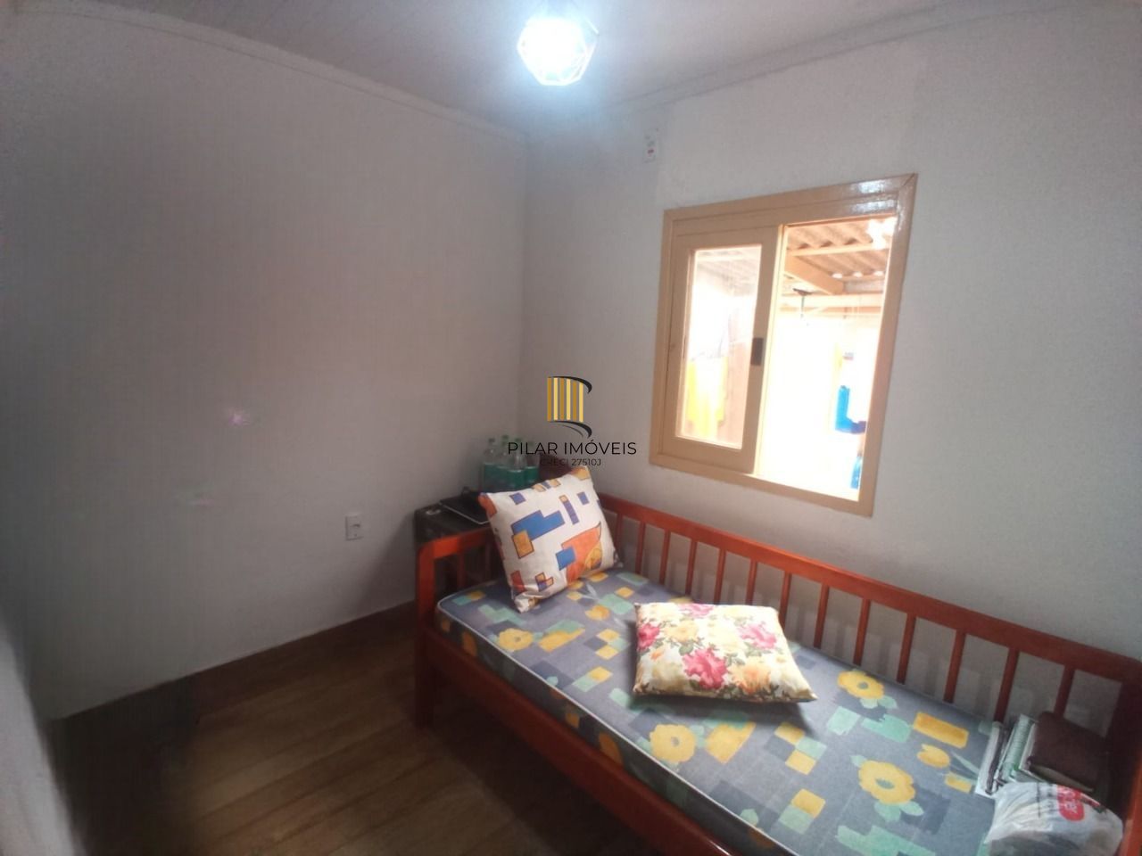 Casa no bairro Hípica - 2 dormitórios