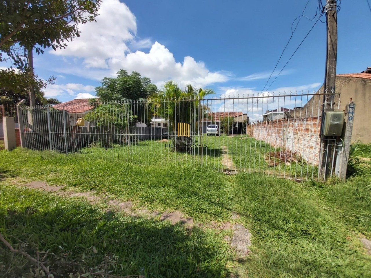 Casa de esquina no bairro Aberta dos Morros