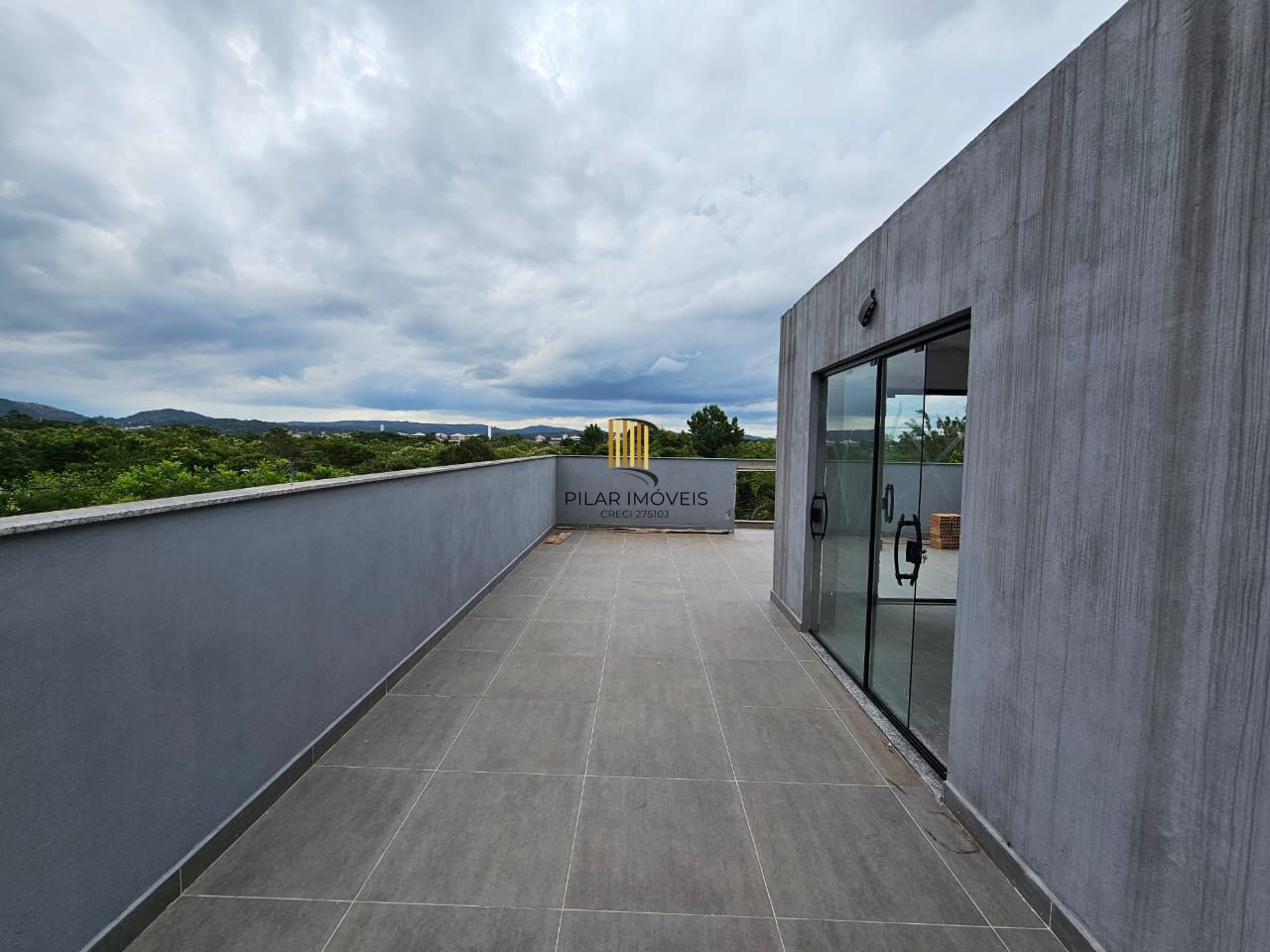 Casa no bairro Restinga 3 dormitórios | 1 suíte