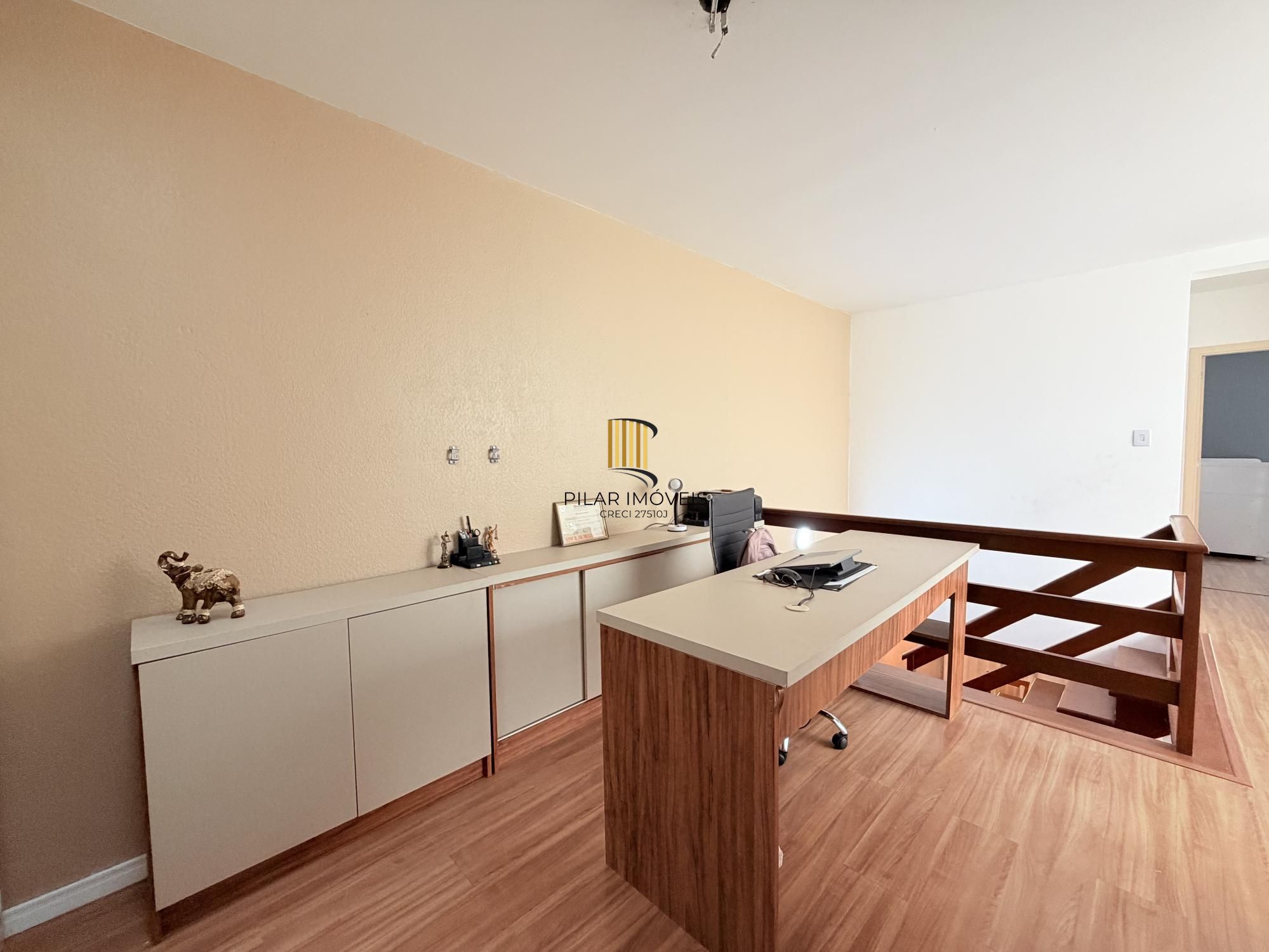 Casa de 2 dormitórios na hípica