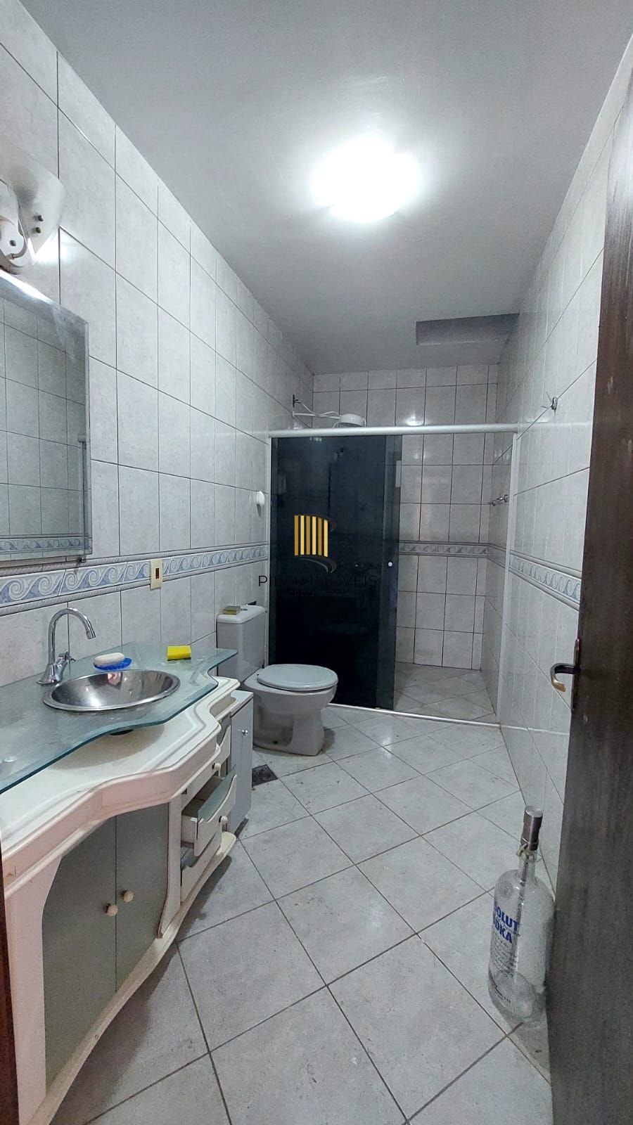 Casa no bairro Vila Nova - 4 dormitórios, Sendo 1 Suíte