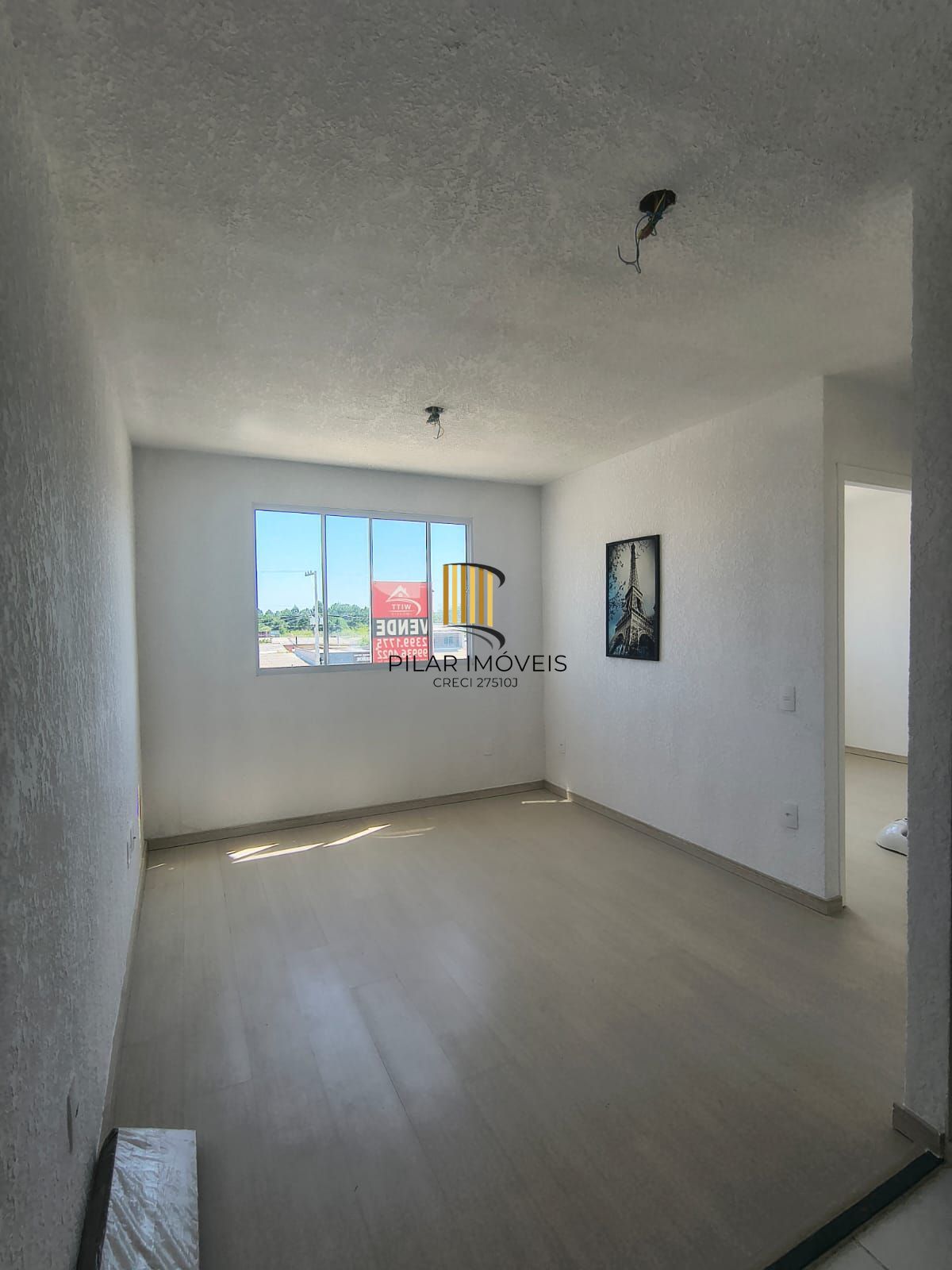 Apartamento de 2 dormitórios na Restinga