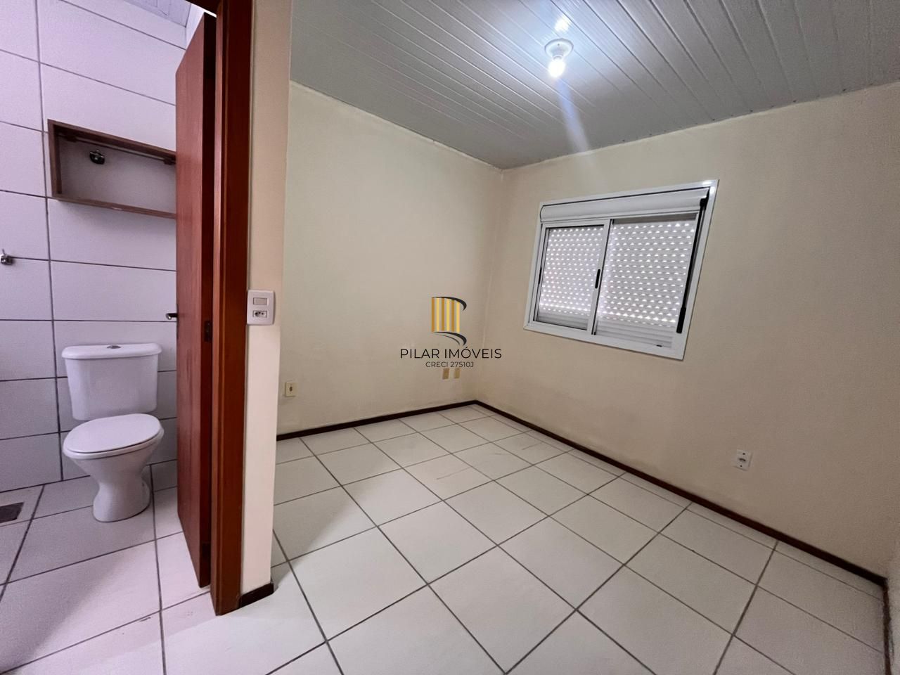 casa de condominio - 2 Dormitórios com suite Americana