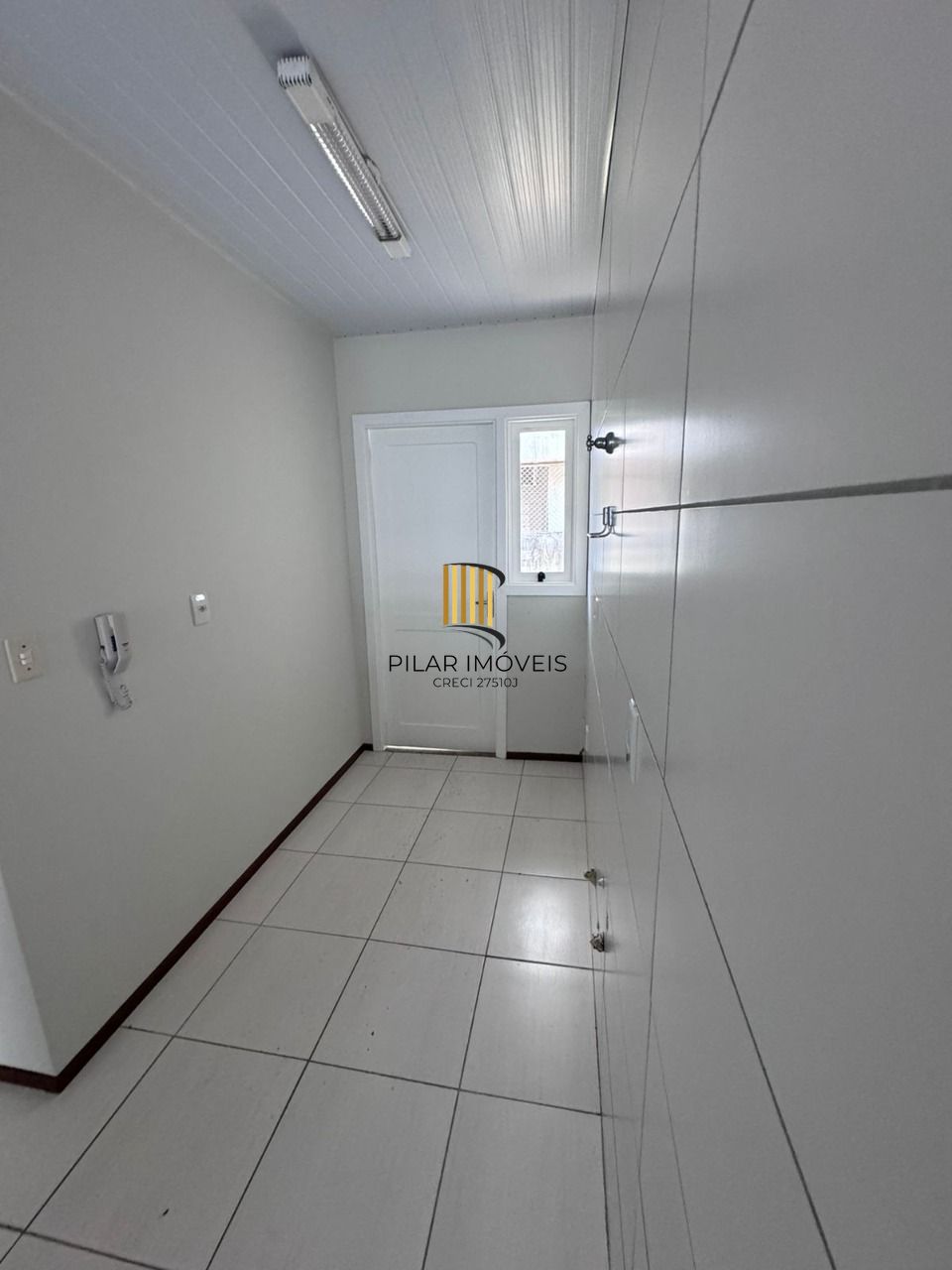 Casa 3 dormitórios no bairro Hípica