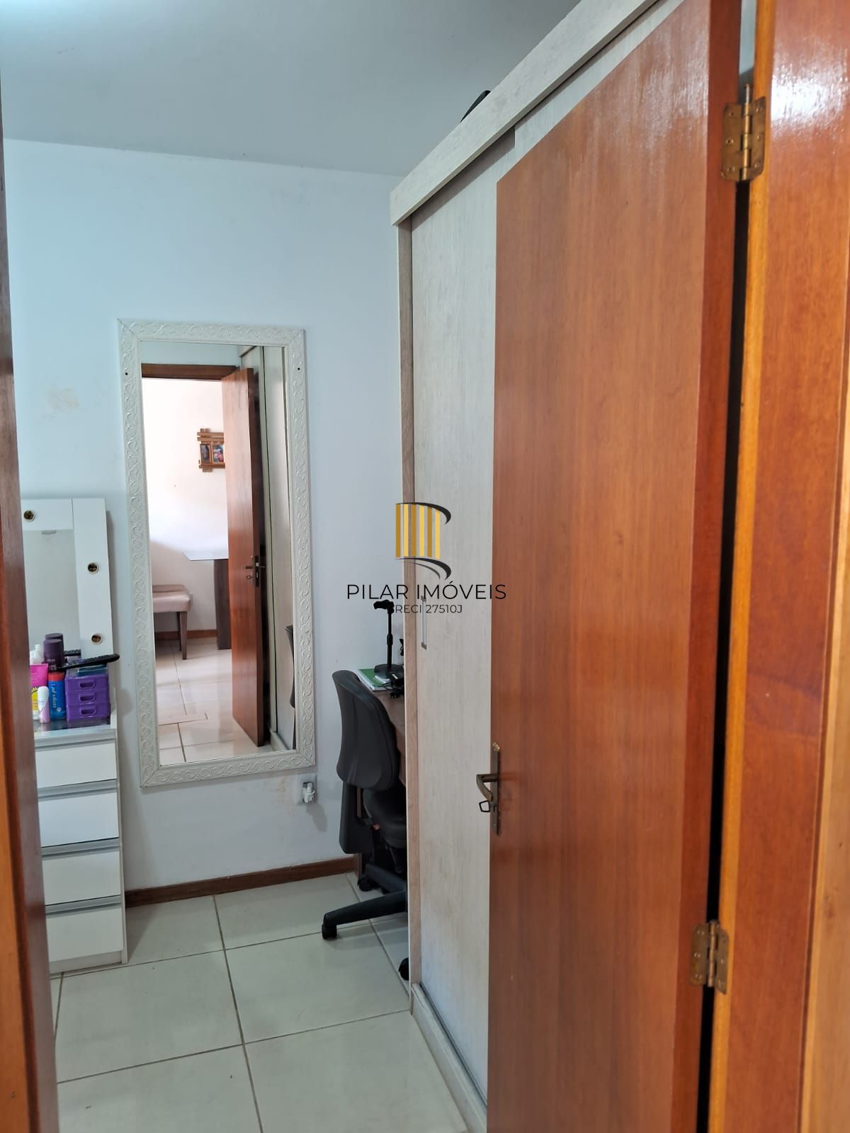 Casa de condomínio 2 dormitórios- Aberta Dos Morros