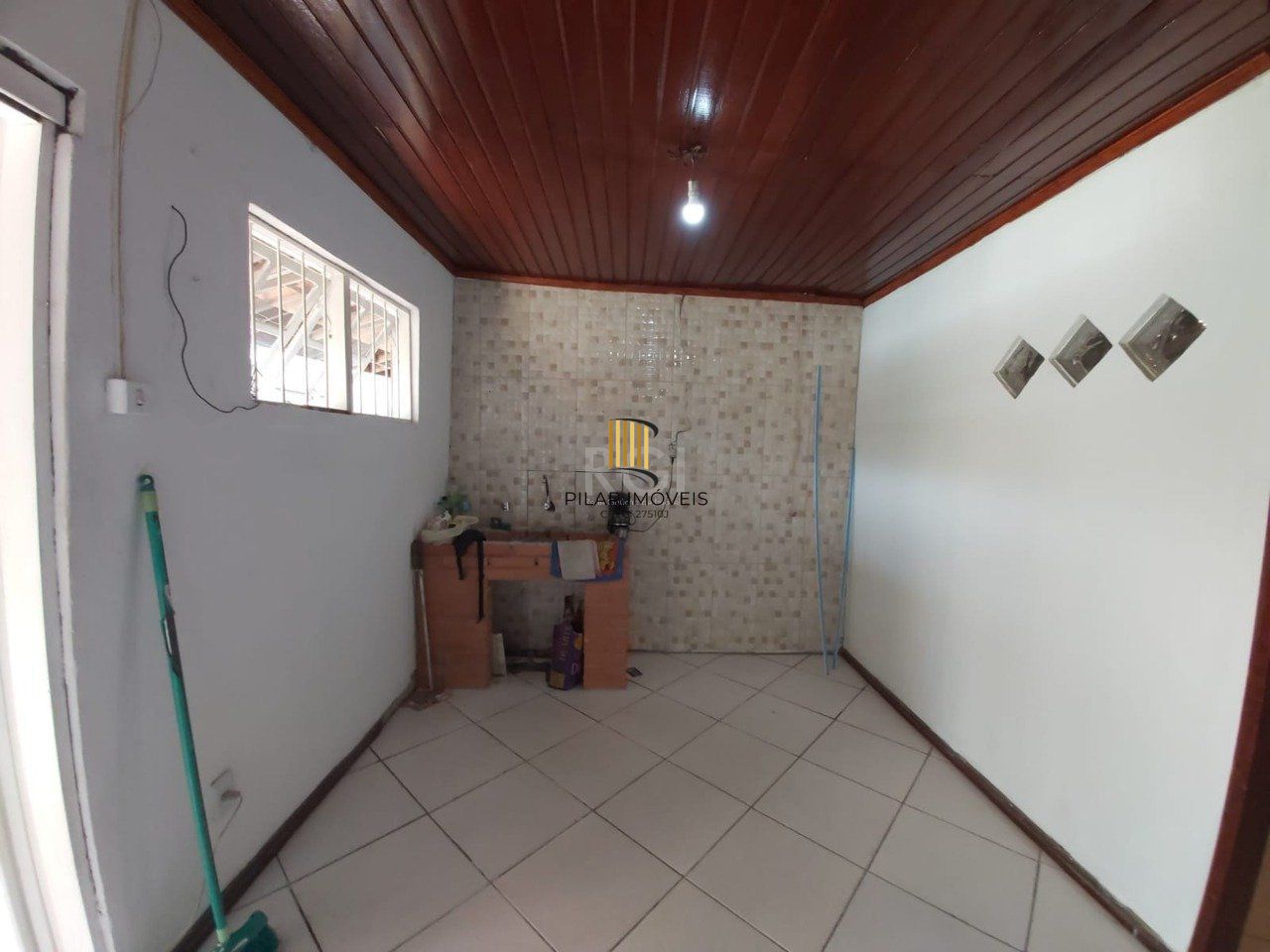 Casa de esquina no bairro Aberta dos Morros