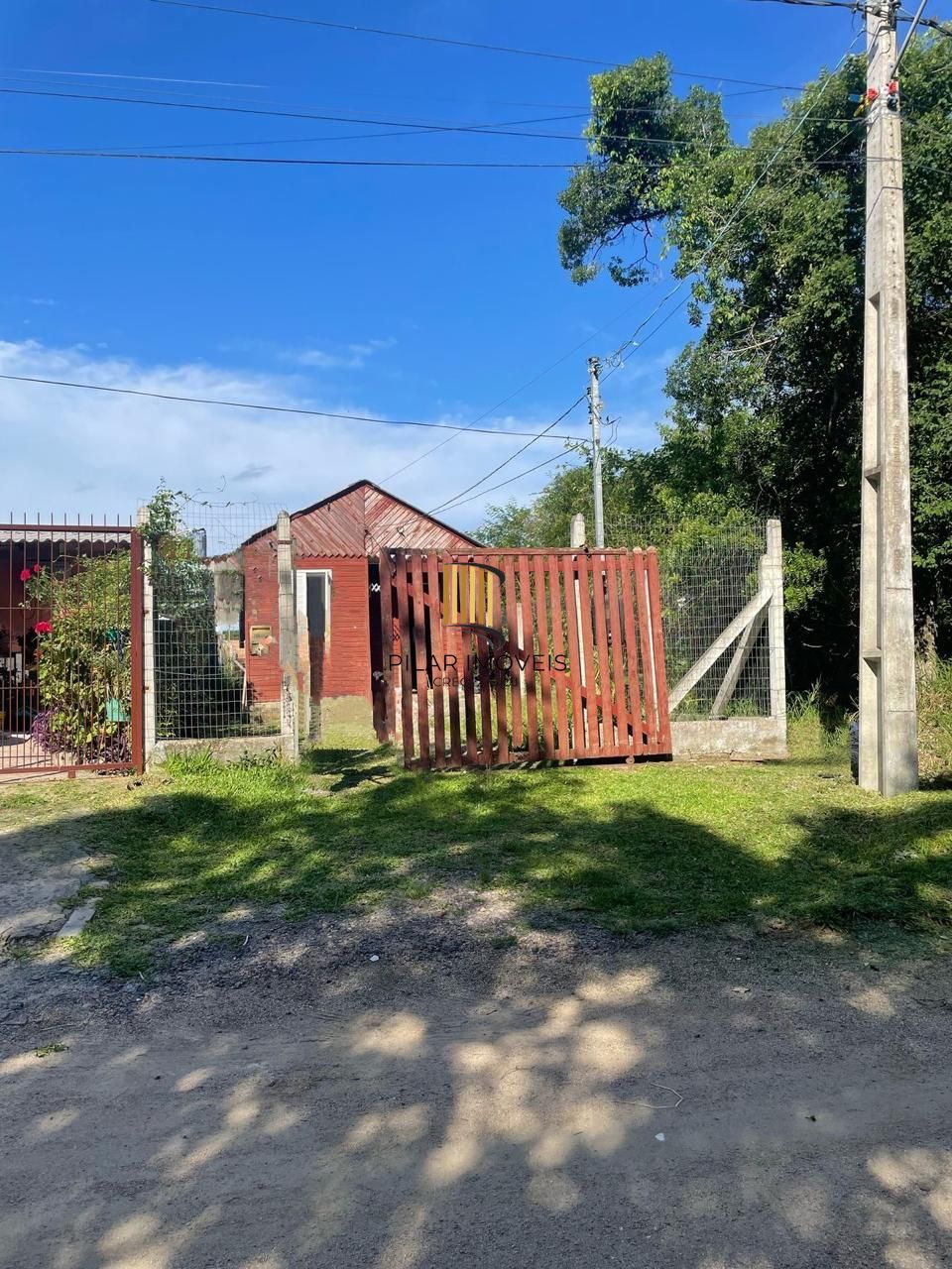 Casa com 2 Dormitórios  em Belém Novo - Pilar Imóveis