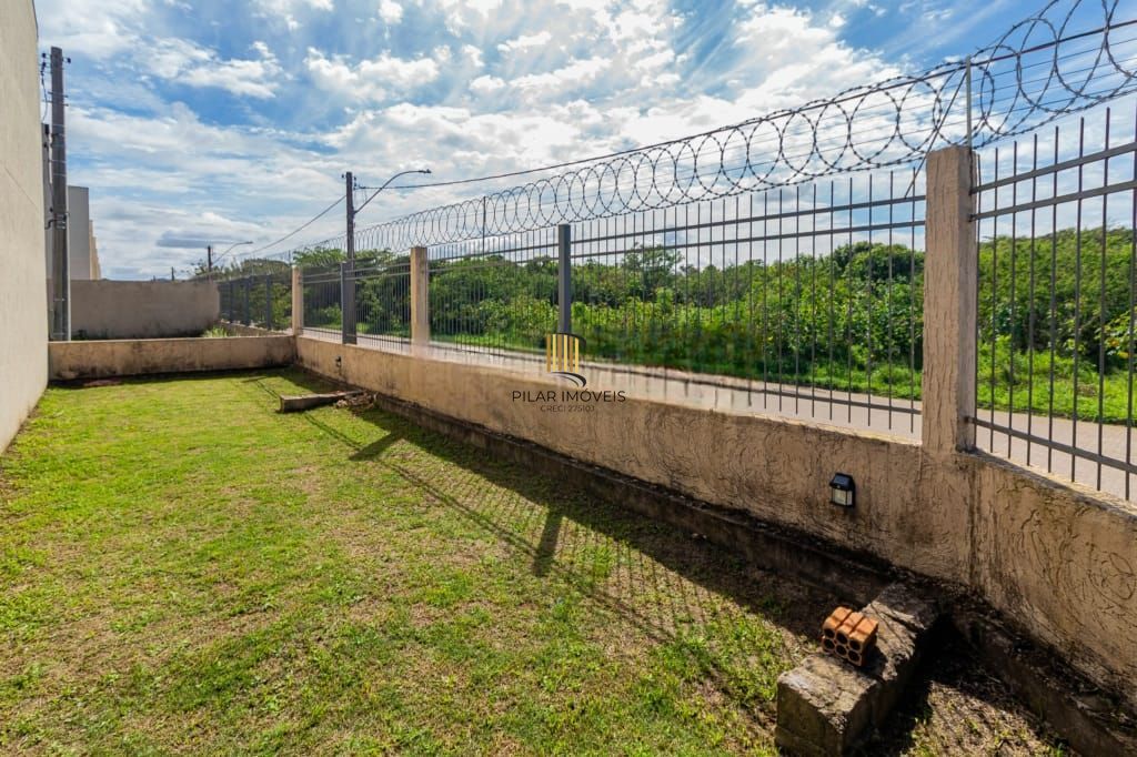 Casa Sobreposta térrea, com 2 dormitórios - Zona sul