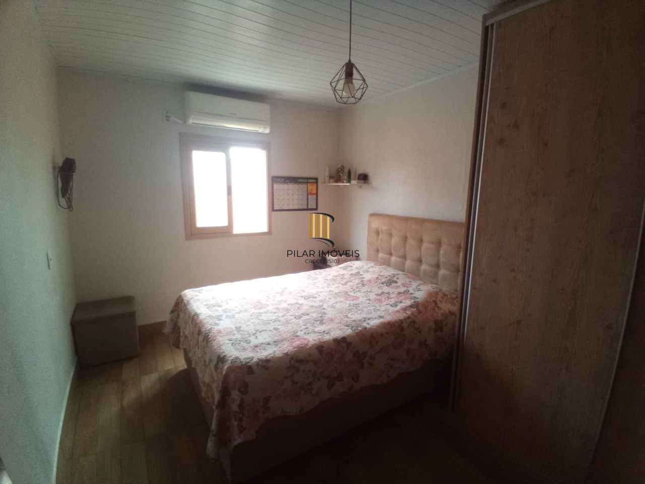 Casa no bairro Hípica - 2 dormitórios