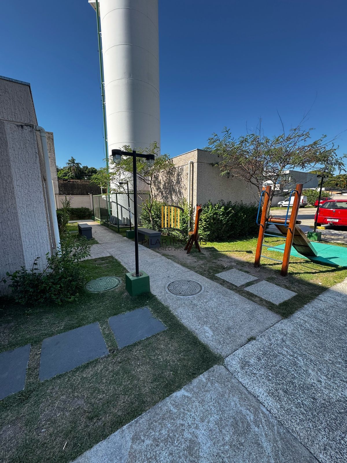 Apartamento no bairro Ipanema reformado - 2 dormitórios