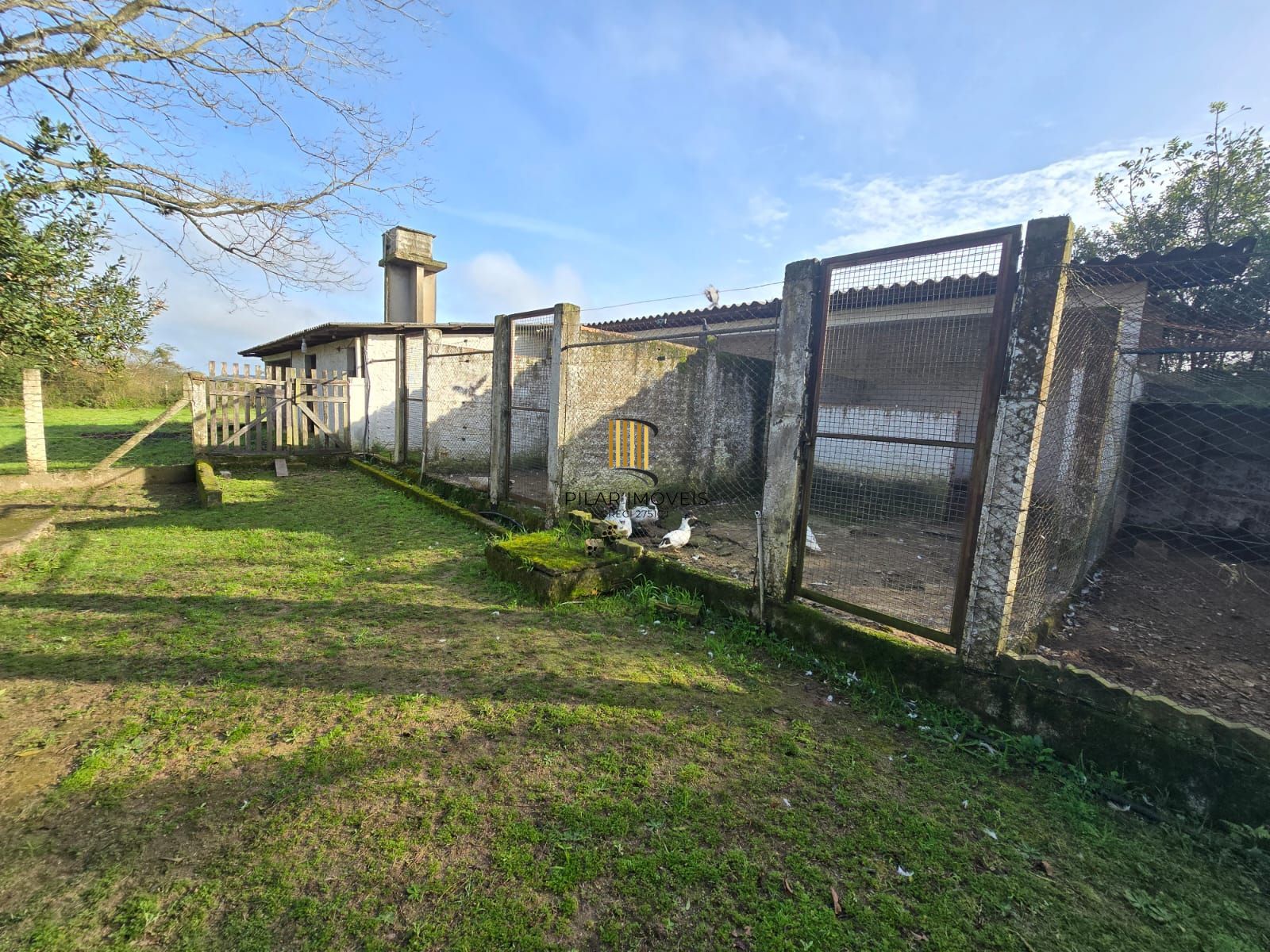 Sitio na Restinga com 2 casas e ótima oportunidade para investimento