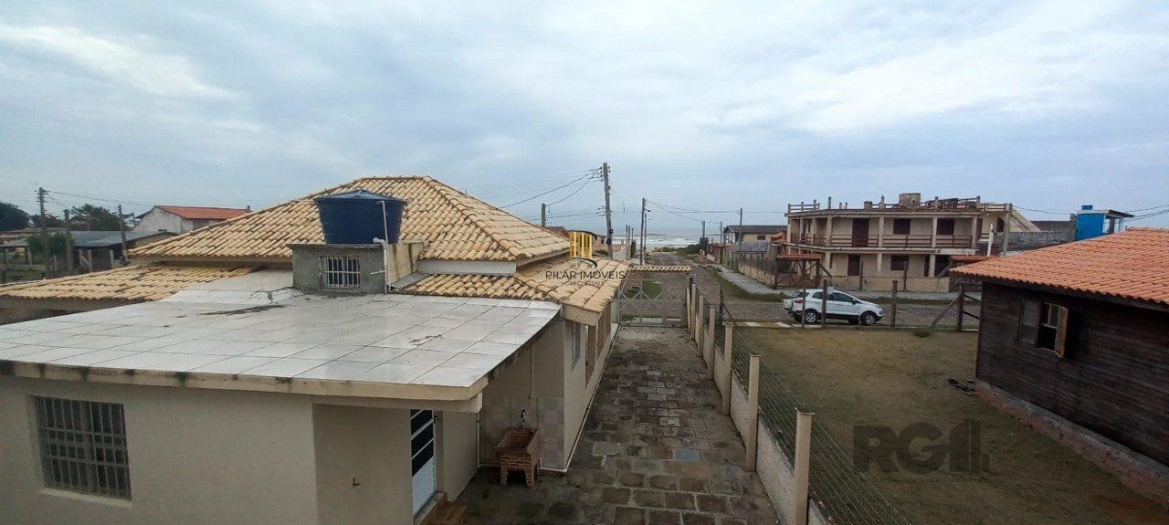 Casa em Pinhal - 5 dormitórios - FINANCIÁVEL