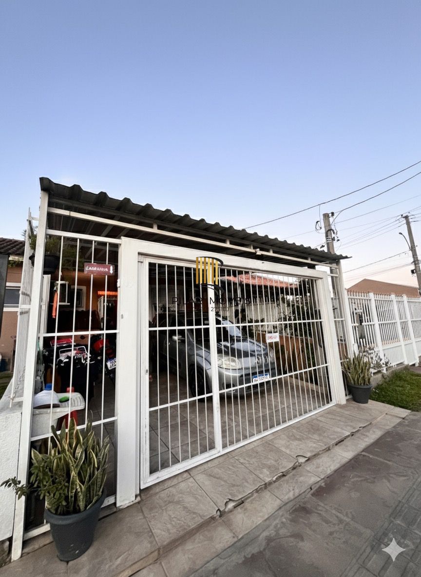 Casa 2 Dormitórios  Winter Park - 1 vaga de garagem - Pilar Imóveis