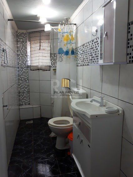 Casa com 4 dormitórios no bairro Vila Nova