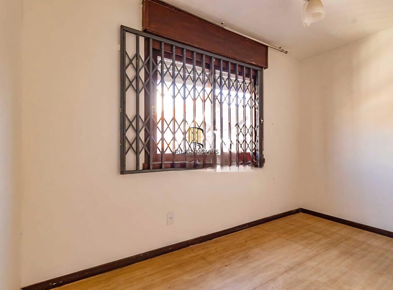 Apartamento no Bairro Jardim Lindóia -3 DORMITÓRIOS - 1 SUÍTE - 1 VAGA