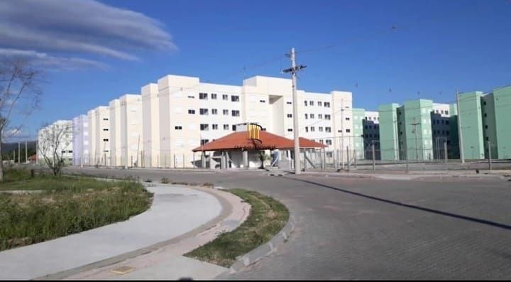 Apartamento de 2 dormitórios no Chapéu do Sol
