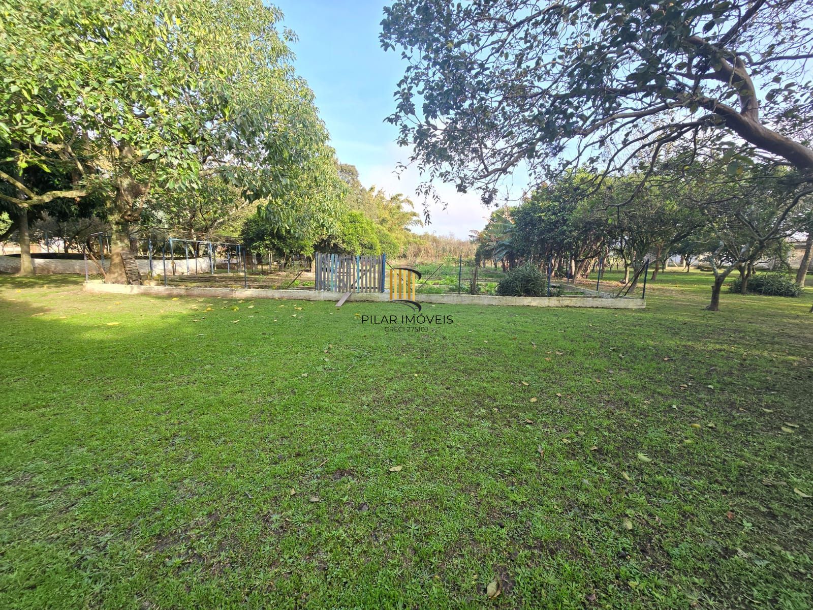 Sitio na Restinga com 2 casas e ótima oportunidade para investimento