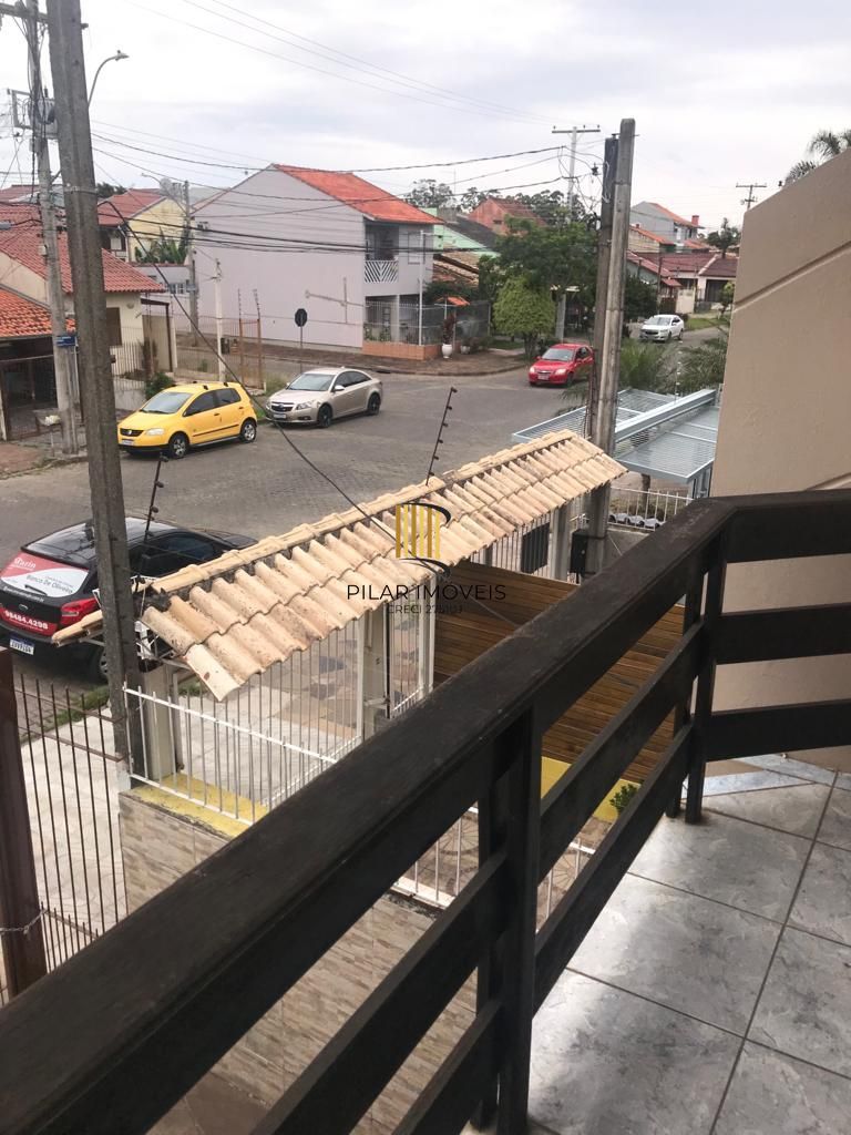 Sobrado no bairro Hípica - 2 dormitórios