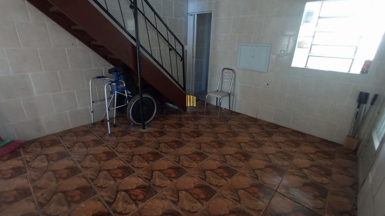 Sobrado 3 dormitórios no bairro Hípica