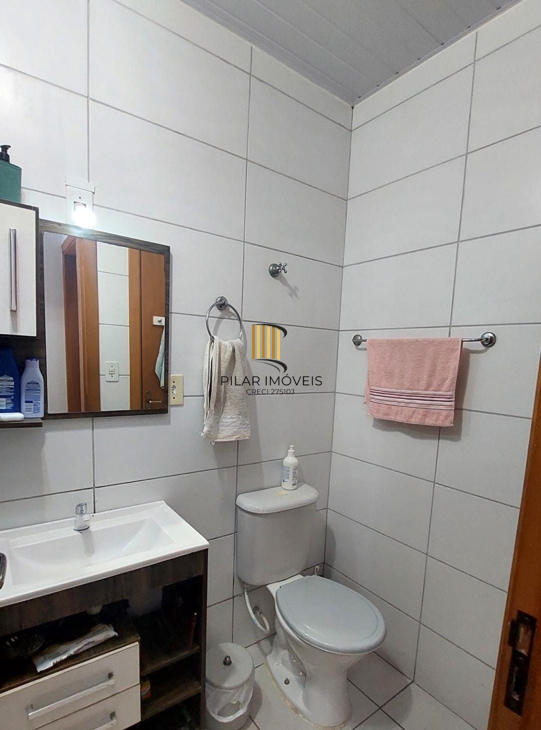 Casa em condomínio no bairro Hípica - 2 dormitórios - 1 Vaga