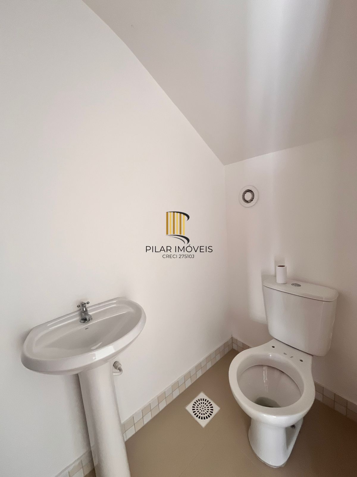 Casa no Bairro Aberta dos Morros - 3 Dormitórios Sendo 2 Suítes