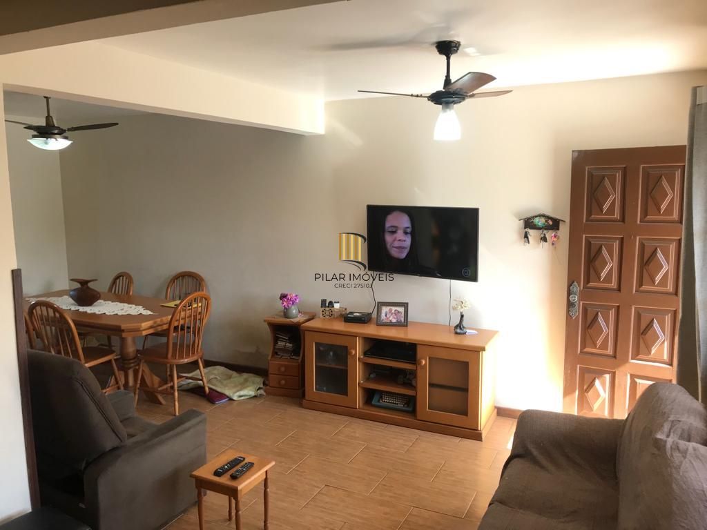 Sobrado semi mobiliado de 3 dormitorios sendo uma suite no bairro Hipica