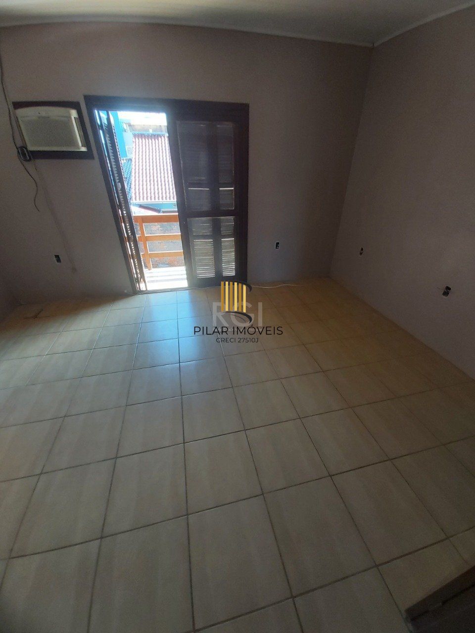 Casa no bairro Hípica - 3 dormitórios