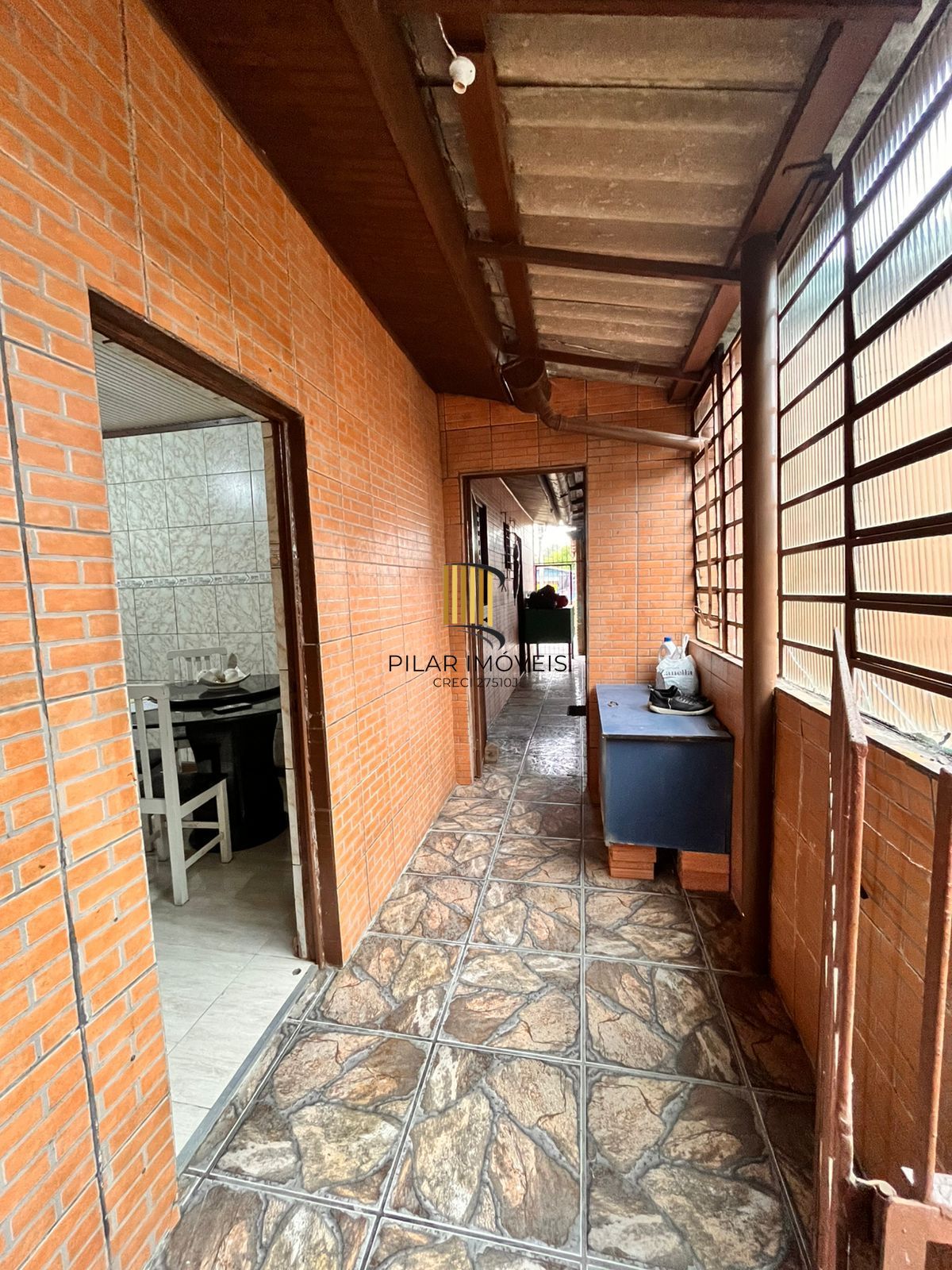 Casa no Bairro Planalto - 3 dormitórios