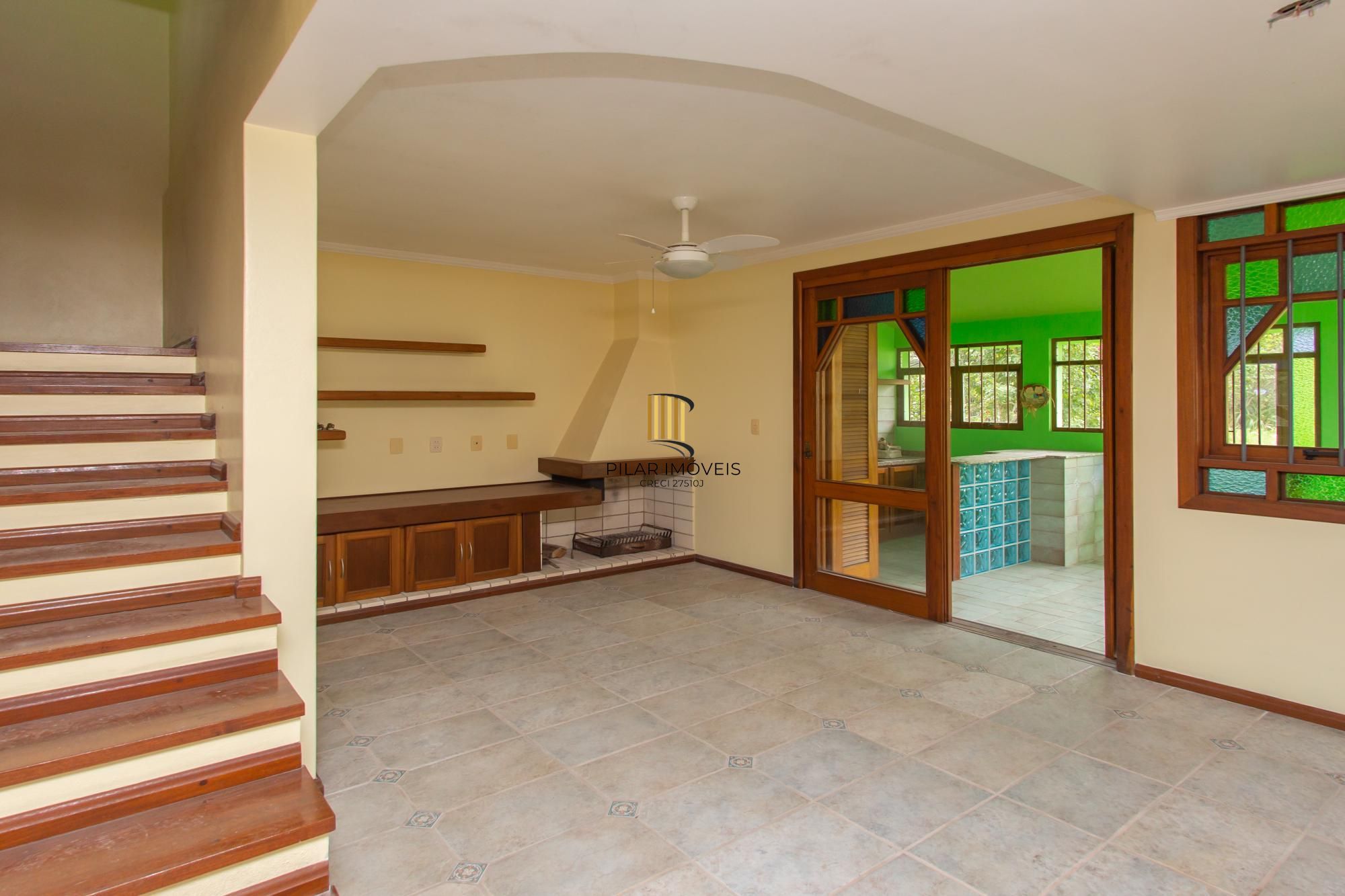 Casa com 3 quartos e 185m² à venda em Vila Nova